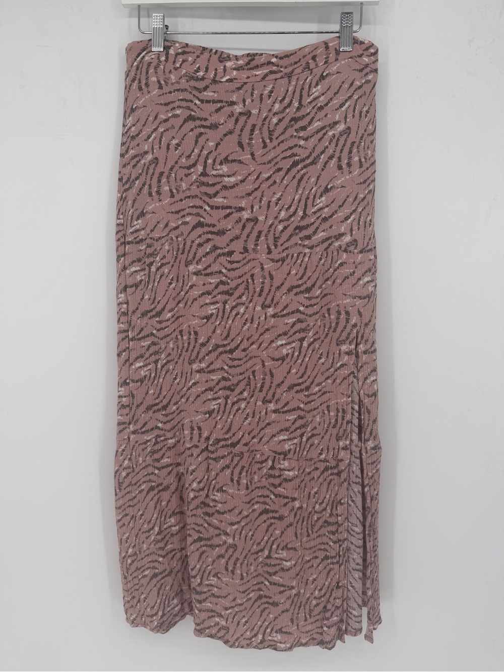 Nine West Dusty Pink Zebra Animal Print Tiered Maxi Skirt with Side Slit